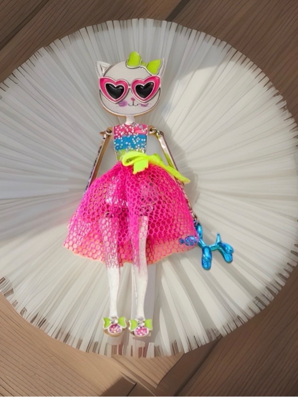 Fashion Jewelry Pink Cat Brooch with Neon Yellow Bow and Blue Dog Balloon Accent